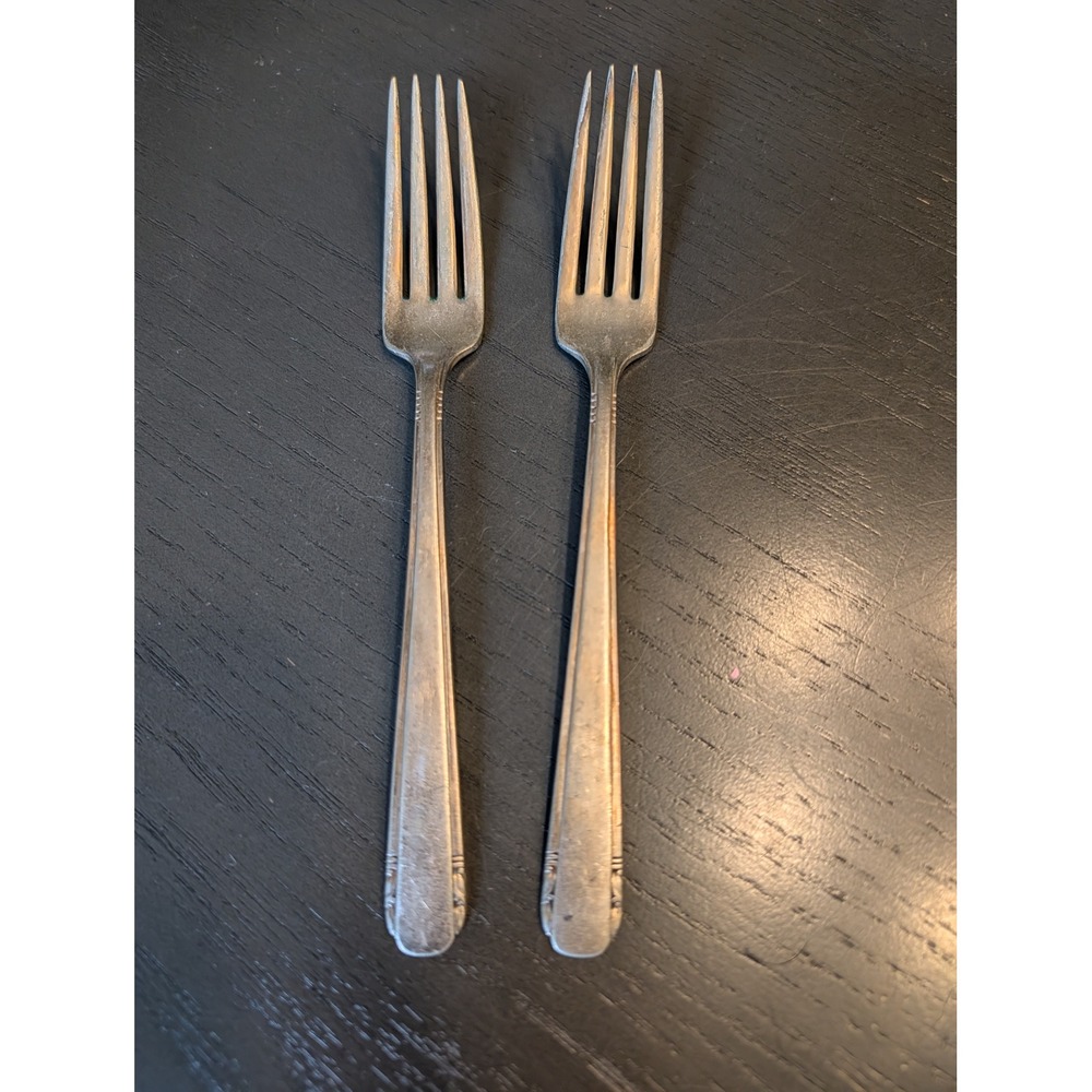 2 Vtg Oneida Tudor Plate‎ Fortune Forks 1939 Art Deco Silverplate Flatware Lot